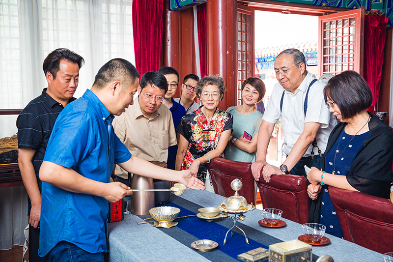 中国民俗学会中国香文化研究中心成立四周年庆典<br/>暨《香志·香圣黄庭坚》新书发布会在京成功举办